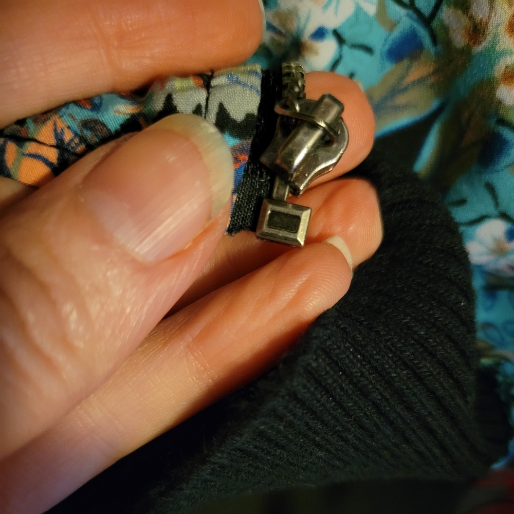 Bomber jacket - Picture 9 of 9
